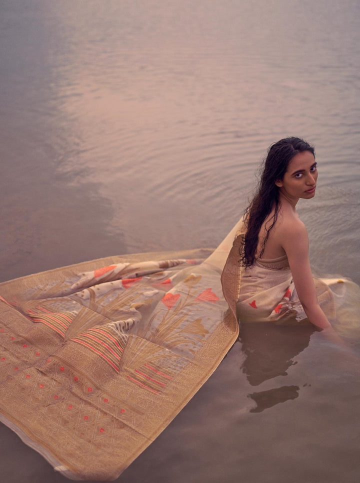 Pale Brown Pure Linen Silk Saree - PAHRAVA