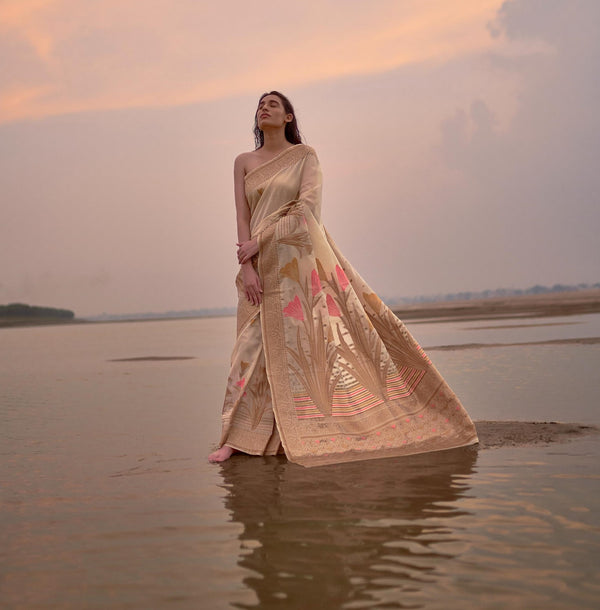 Pale Brown Pure Linen Silk Saree - PAHRAVA