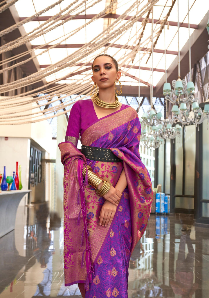 Warm Purple Self-Contrast Chaap Handloom Weaving Saree - PAHRAVA