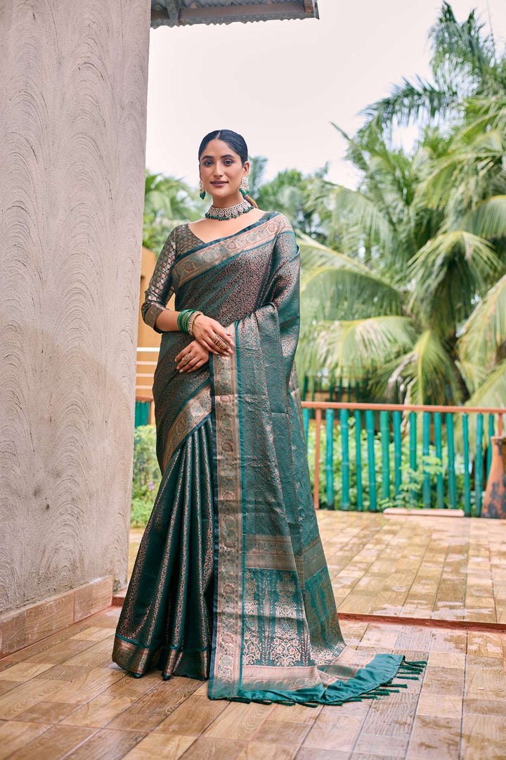 Peacock Green Soft Kubera Dharmavaram Pattu Saree - PAHRAVA