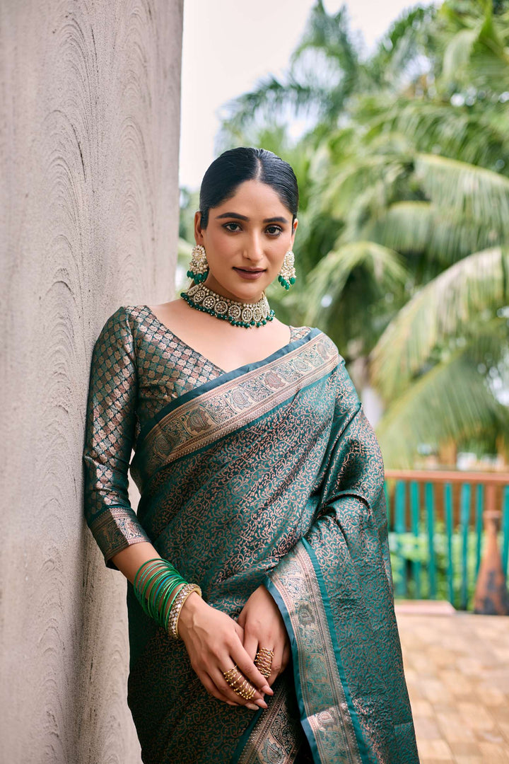 Peacock Green Soft Kubera Dharmavaram Pattu Saree - PAHRAVA