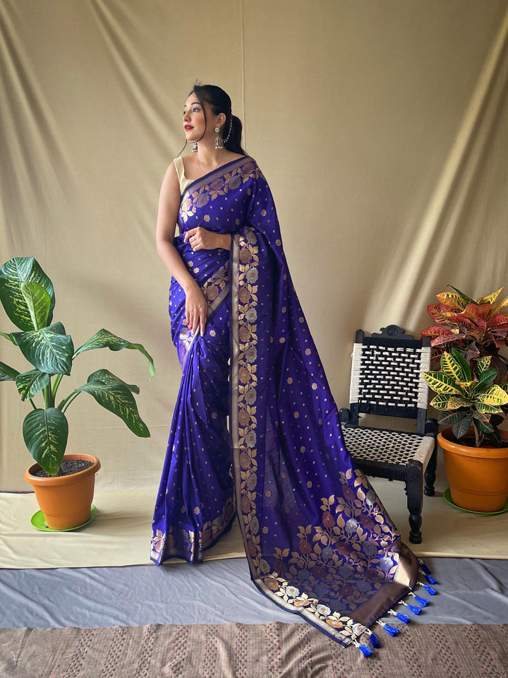 Indigo blue soft silk saree with zari weaving - PAHRAVA