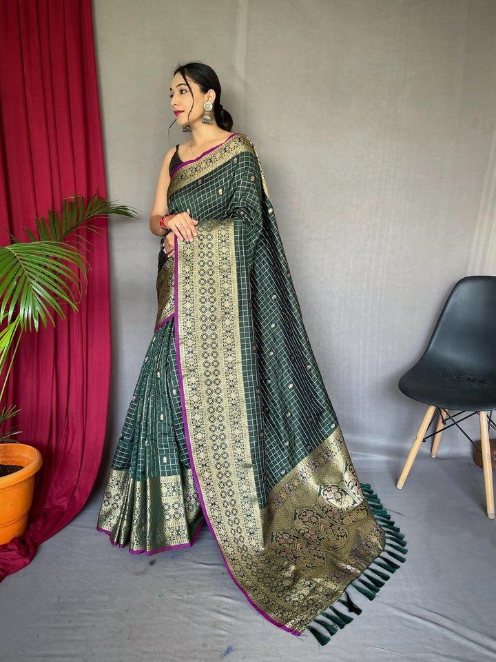 Rama Green Kanjeevaram Handloom Silk Saree - PAHRAVA