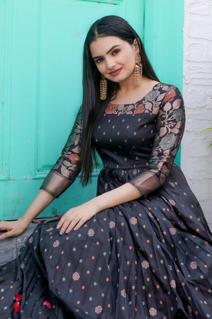 Black traditional gown with contemporary twist - PAHRAVA