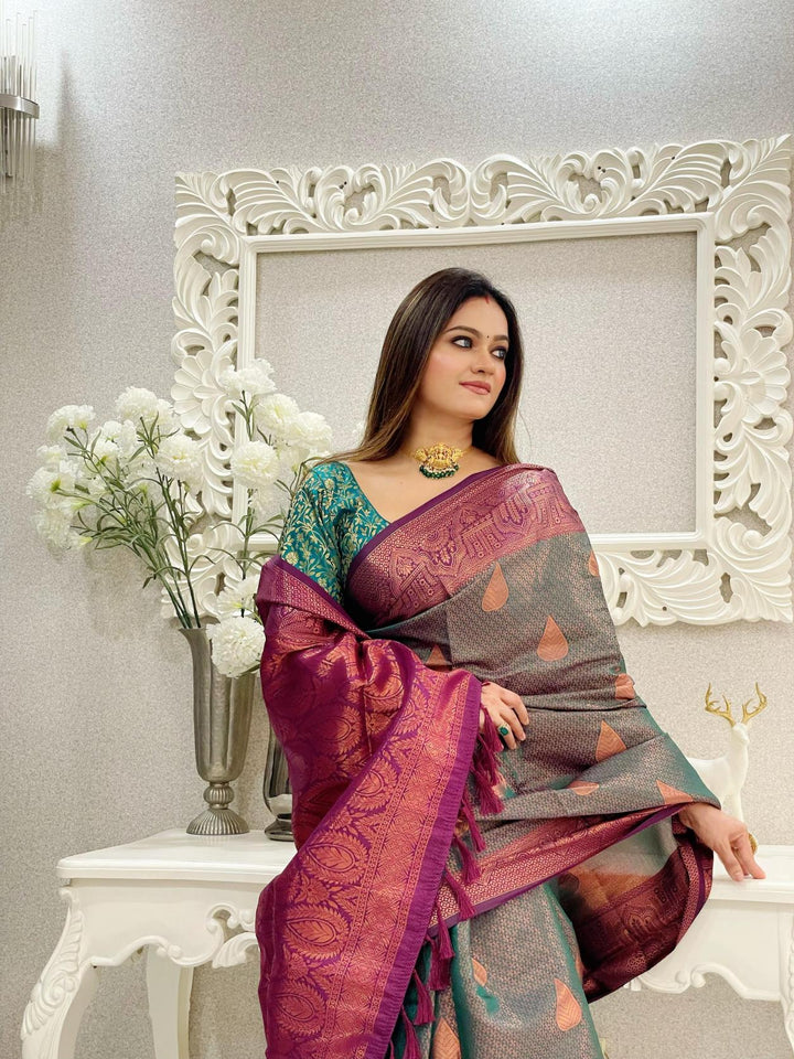 Mauve lavender kubera pattu kanjivaram silk saree - PAHRAVA